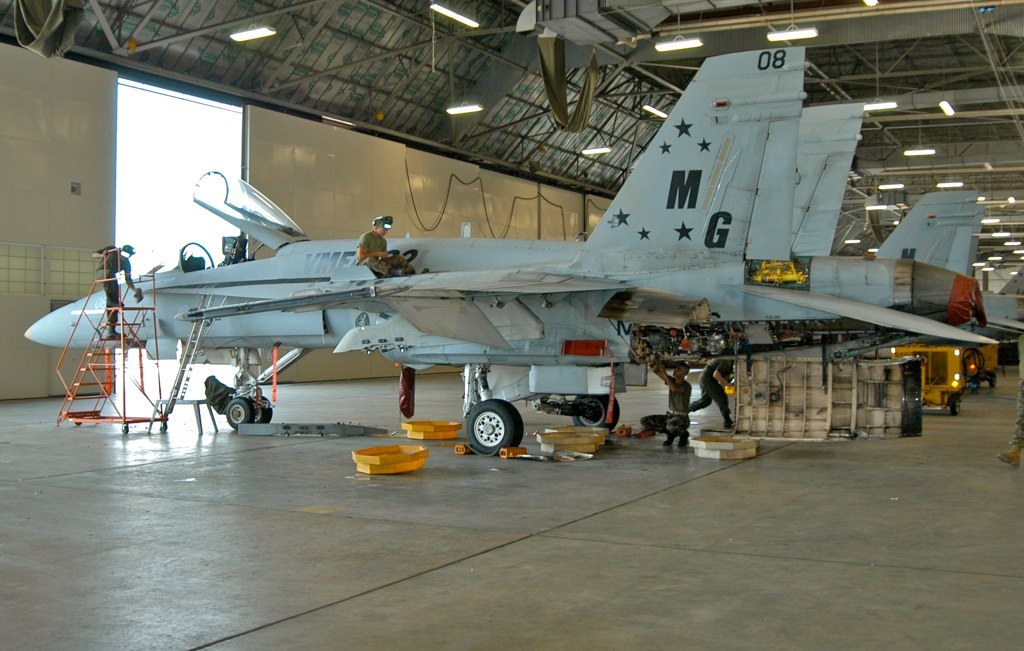 rocketumbl:  F/A-18