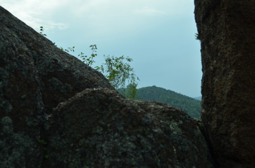 Rocks of the Central pillars.