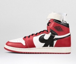thesnobbyartsyblog:Modified Air Jordan 1 worn by Michael Jordan after coming back from foot surgery in his second season
