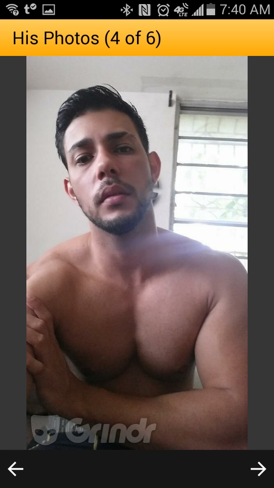 heycallao:  funghost-cm:  Me dijo q de Ponce  Yo le llego a ponce     nombree