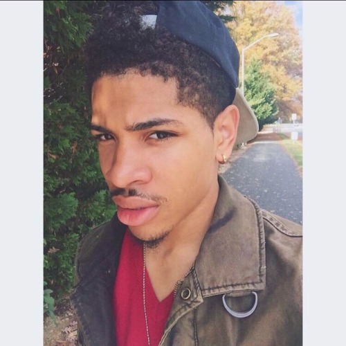 extranoboys:  Anthony 😋