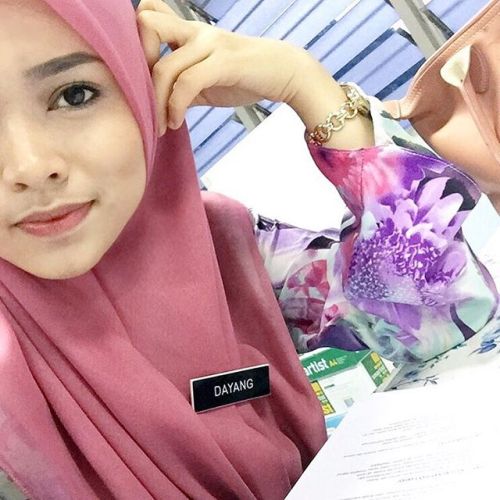 boywantgirl: cikgu dayang