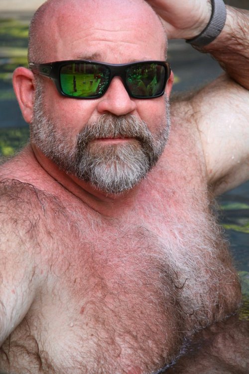 https://hairyobsessionss.tumblr.com/Hairy Furry Men