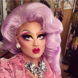 youvekatyabekiddingme:  Kim Chi + pink and purple wigs 