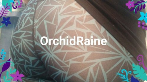 hometown-nude-selfies: orchidraine:I love these cute leggings ❤ Would love to see the kitten those l