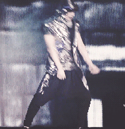 jongins:  kai movin’ it 