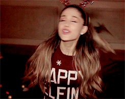 celeblr:  Happy Holidays! 