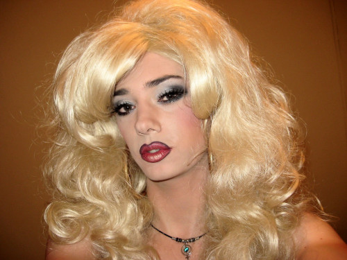 gemmgqsprettysissies: &ldquo;I think you’ll find, Brad, that I suck cock better than any g