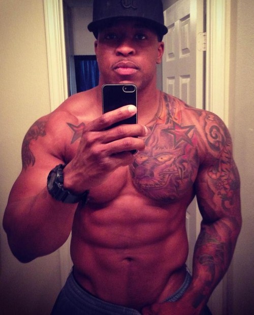 kinggselfie:  Http://kinggselfie.tumblr.com 