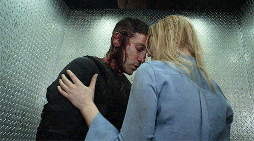 kurtweller:kastle + physical contact
