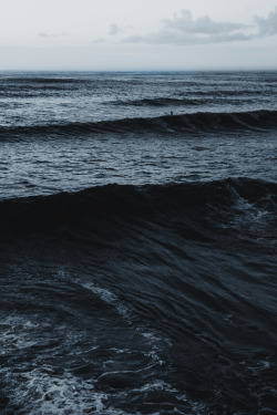 envyavenue:  High Surf by Benjamin Combs.