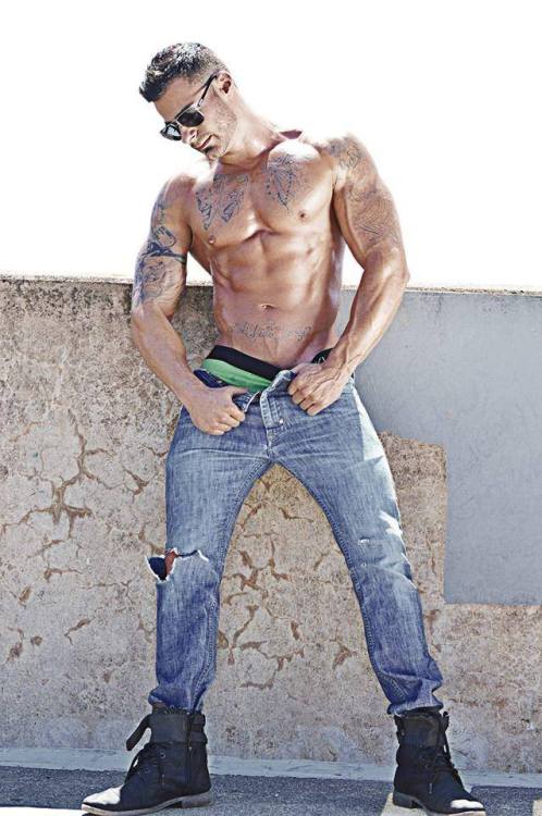 Porn cdnlifter27:  Darren BirksPhotos: Jamie Dominic photos