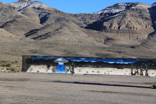 highgradelove:american-ramblers:  Driving down the Extraterrestrial Highway through Nevada.   bucket list worthy