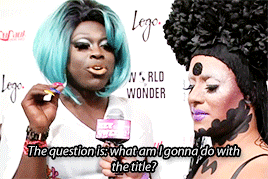 bobthedankmeme:  Bob spilling the T at the finale ± 