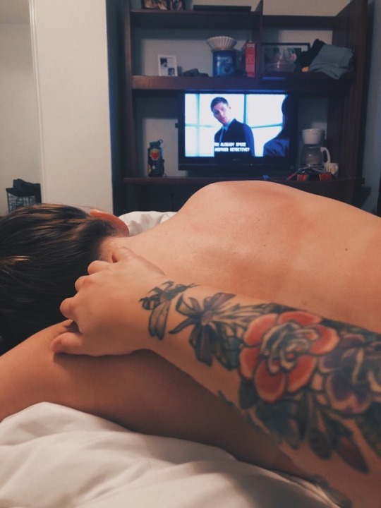 svndered: netflix and back rubs 