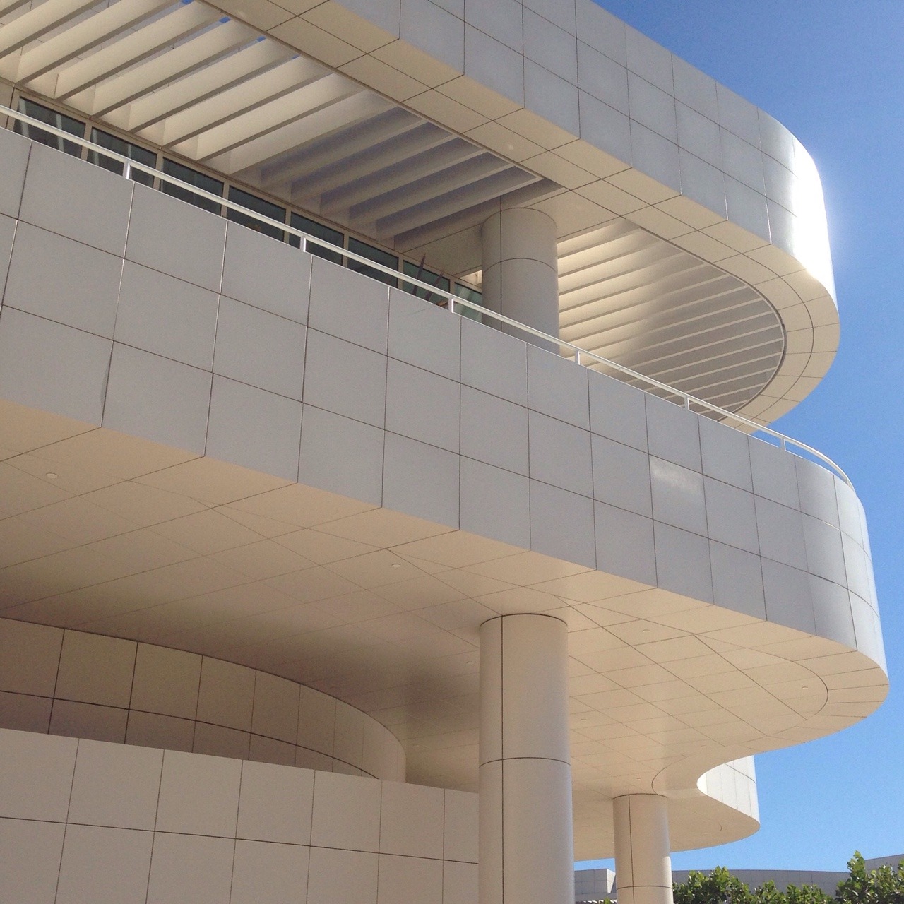 artkid:  Everything is so softly colored at the Getty and I love it so much 
