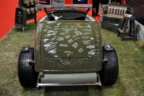 rodandcustomshow:    Metal Of Honor Duece   