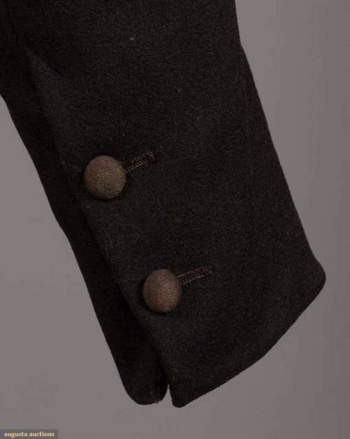 historicaldress:GENT’S TAIL COAT, 1830sblack wool frock coat w/ pockets in tails lined w/ tan & 