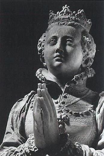Praying statue of Marie de Bourbon Vendôme (1510-1538)