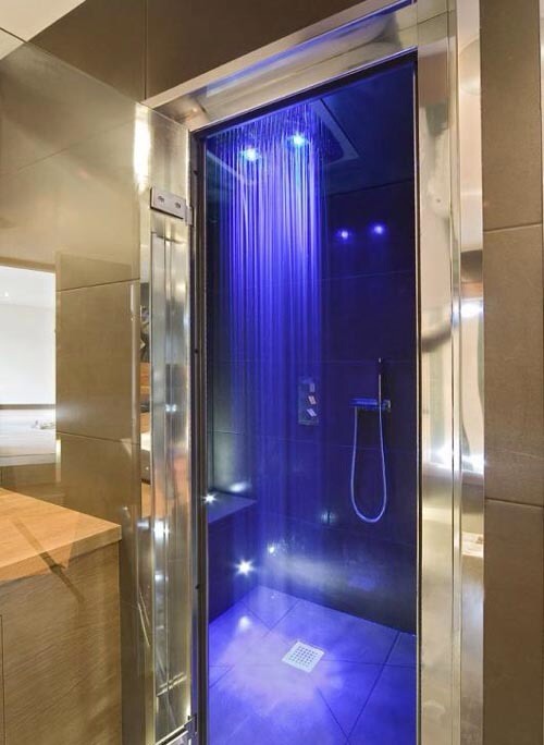 rock-me-sexy-jesus:  hippiesandgypsies:  This is fucking shower porn.  Omg I wanna shower in all of these  I want to shower in these too < |D