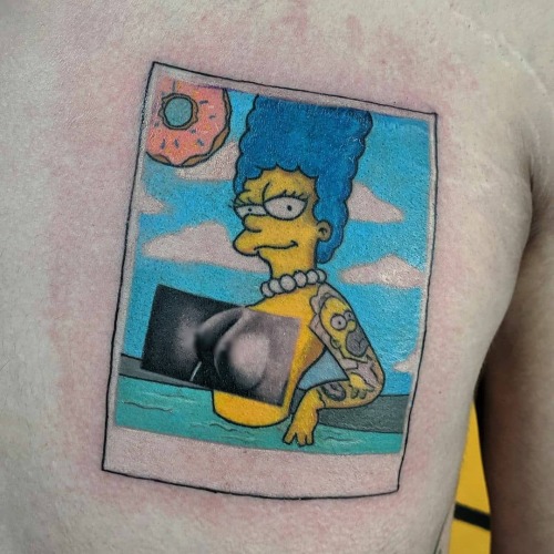 worldtattoogallery:  Marge Simpson, tattoo by © Egorkuba.