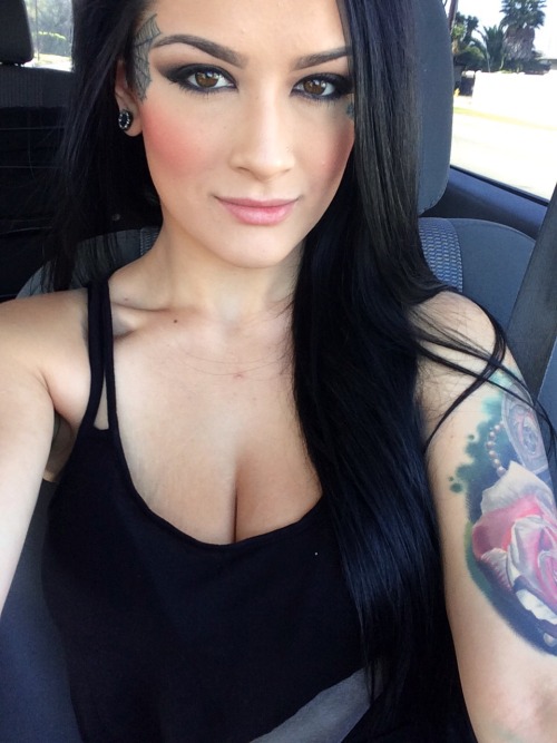 katrinajadefetishmodel:  today was a good day :)