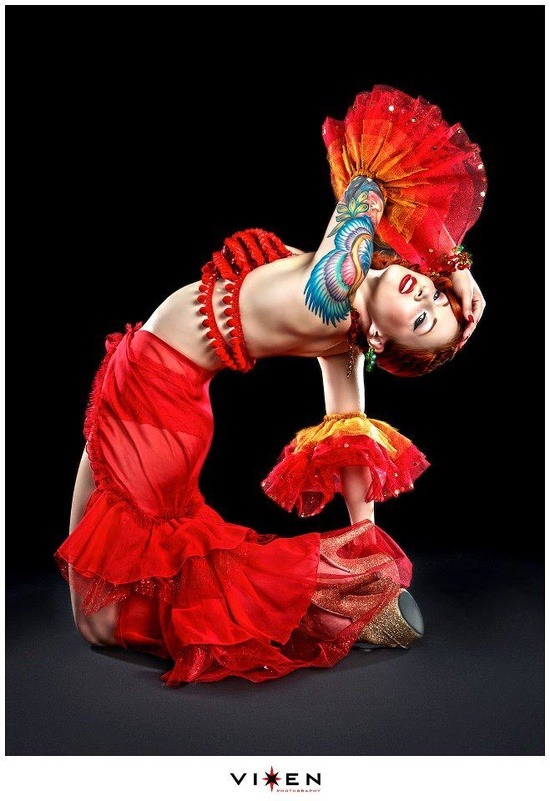 alternative-pinup:  Alternative Pinup girl