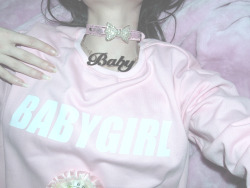 rottinggirlsrestingplace:  sad bby dolls ~ ill exchange if you got nice sweaters for me the winters rolling in and im a fragile bby bird with small wings and teeny bones  &lt;3 x  