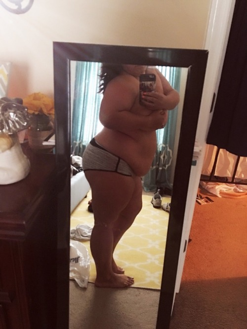 chubbylovers13: Curves for days!
