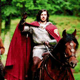 suchasugarcube-deactivated20140:Sir Gwaine in every episode - The Disir [0505]↳ “Do you not know who