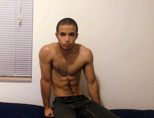 hugoaf:  **** follow me at htpp:// hugoaf.tumblr.com ****