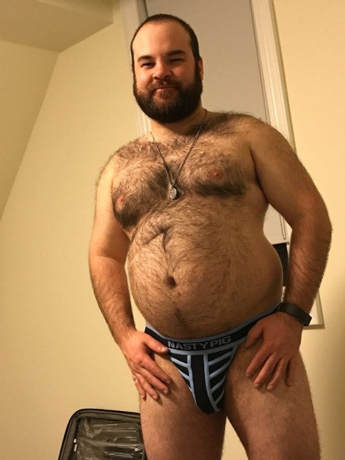 hockeyguy28:New jock, belly looking a little big though