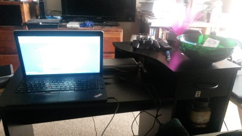 Guess who got a new computer desk and now has to make money for speakers xwx it never ends.