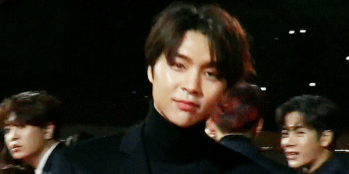 1aeyong: ( •́દ•̩̥̀ )