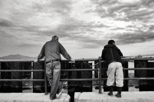 #kaloxori #thessalonikiview #grece #blackwhite #bnwlovers #bnw_capture ##fisherman #bnw_world #bnw_w