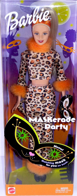 90s-2000sgirl:90′s-2000′s Halloween Themed BarbiesI don’t know if your Toys R Us was as happenin’  a