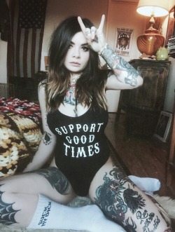 coyotechild:  Instagram; @coyoleee  Good times, bad times. Whatever… @supportgoodtimes 