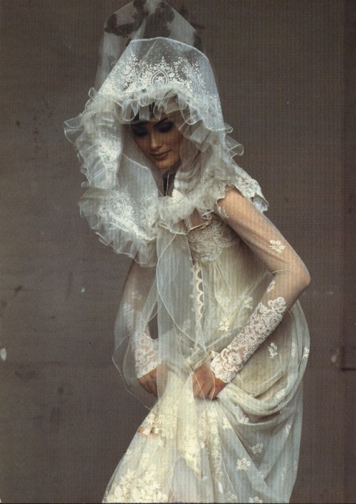 Shalom Harlow in Christian Lacroix, photo by Irving Penn in US Vogue, December 1995