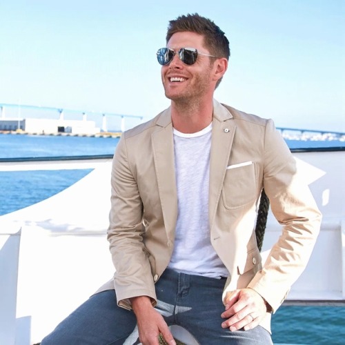 Porn Pics justjensenanddean:    Jensen Ackles | SDCC