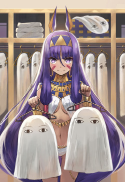 tonee89:  Master, which one do you like better ?  I thought it would be funny to see Nitocris’s wardrobe 