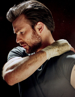 lassofhestia:Chris Evans photographed by