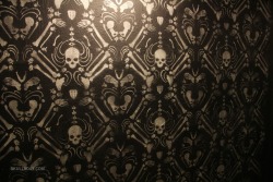 spookyloop:  everydaygoth:  DIY Skeleton damask pattern - get it here  I love this, another thing to add to the “must-do-when-I-have-a-place-of-my-own” list.
