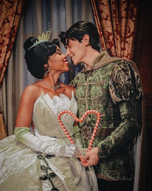 Tiana & Naveen - 12/2018neverlanddailyphotos