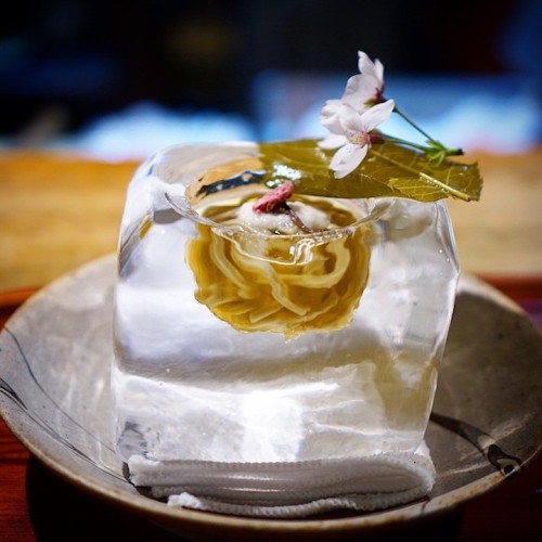 mymodernmet:Japanese Restaurant Serves Noodles in Elegant Ice Cube Bowls