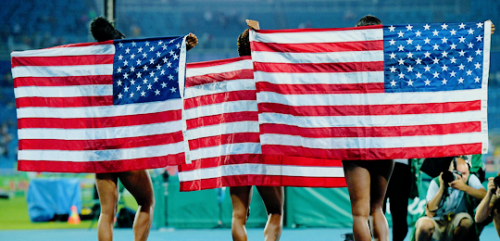 olympicsdaily:USA becomes the first country in Olympics history to sweep podium positions in 100m wo