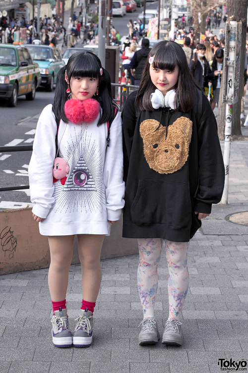 tokyo-fashion:  Omu (16) and Risa (17) wearing oversized sweatshirts from the next generation Tokyo boutique Itazura along with Decotrand accessories - and Kirby!