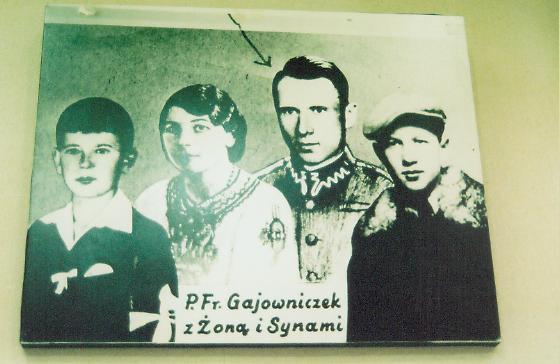 Weird polis — Franciszek Gajowniczek - A man who was saved by...