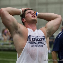 realmenstink:  HOT SWEATY FOOTBALL JOCK !!!