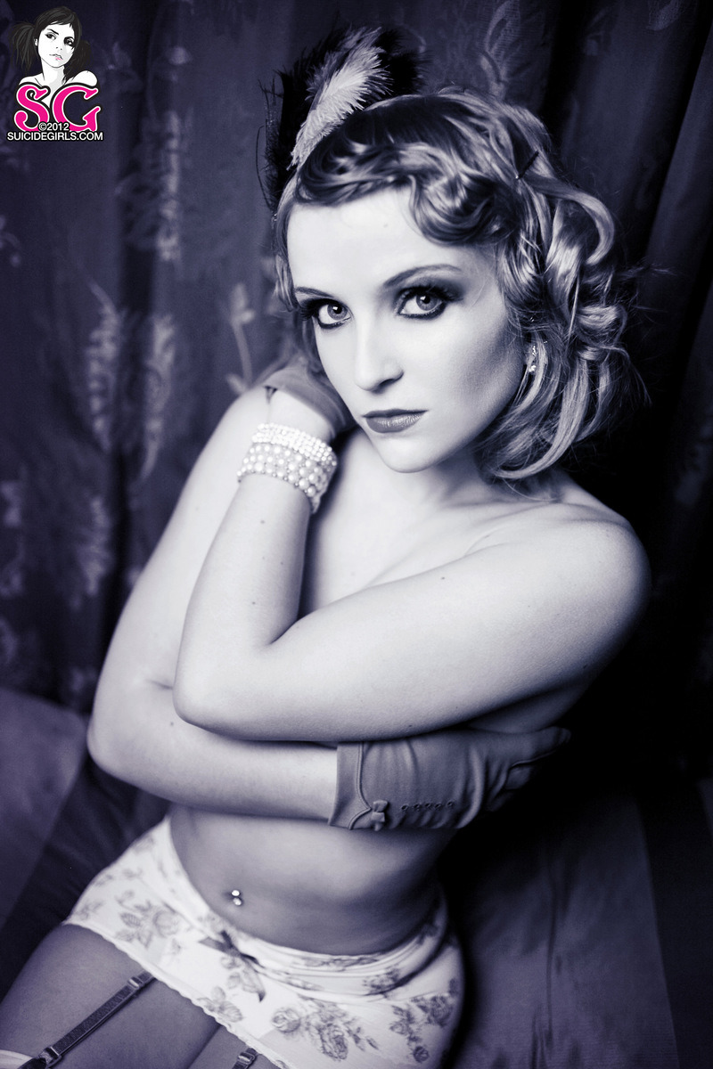 suicidegirls-southafrica:  Lunar Suicide  Photographer: Talamia For more South African