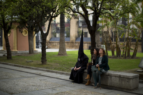 &hellip; de Capirote, Sevilla